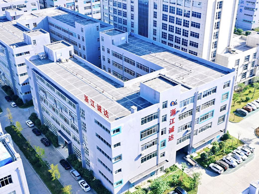 誠達(dá)機(jī)械廠房